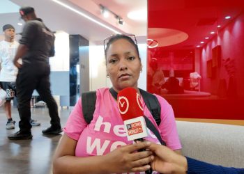 Madre denuncia desaparición de su hija de 8 años tras ser llevada a un centro de protección