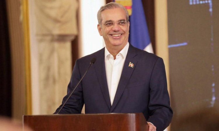 Abinader concluye agenda presidencial en el Cibao con supervisión de obras en Santiago y Valverde