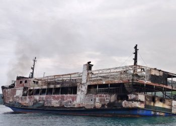 Hallan restos humanos en ferri Filipinas tras incendio; hay 84 desaparecidos
