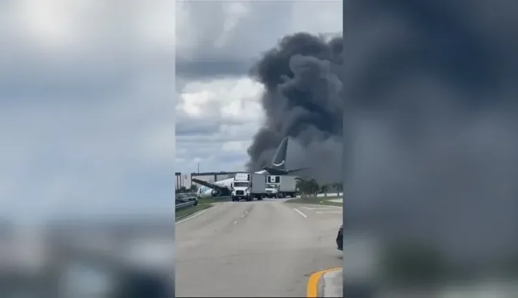Un avión de carga de Amazon se estrella en el aeropuerto de Miami