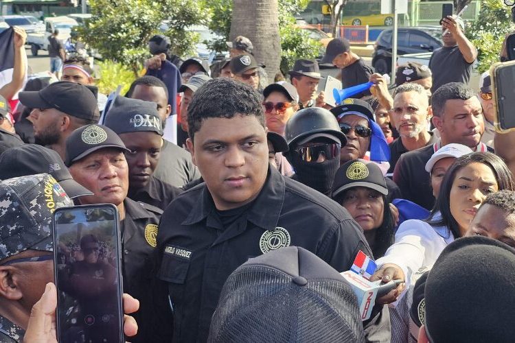 Ángelo Vásquez apuesta por soluciones dominicanas y valora liderazgo de Santiago Matías