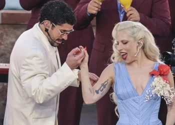 Bad Bunny gana su primer Emmy por su histórico show del Super Bowl