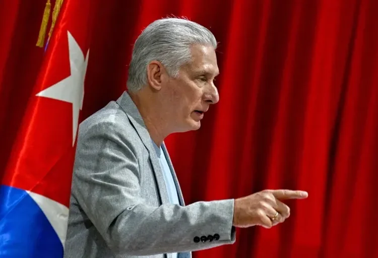 Miguel Díaz-Canel ve como “interminable” la lista de «sancionados» en Cuba por parte de EE.UU.