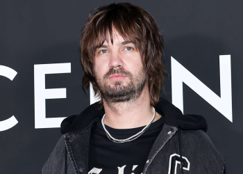 Cantante decide no dar a sus fans ni fotos ni autógrafos, para que no los vendan