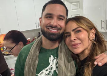 Aylín Mujica revela que no ha recibido aún las cenizas de su hijo Mauro, a dos meses de su partida
