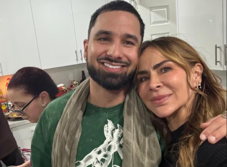 Aylín Mujica revela que no ha recibido aún las cenizas de su hijo Mauro, a dos meses de su partida