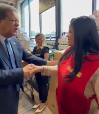 Leonel Fernández recorre Filadelfia previo a juramentación de nuevos miembros de la FP en Pensilvania
