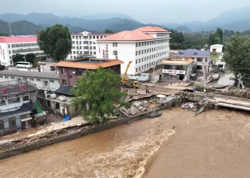 Inundaciones obligan a evacuar a miles de personas en el sur de China