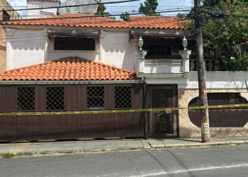 Agentes del DICRIM mantienen vigilancia en la vivienda de Julián Oro Duro