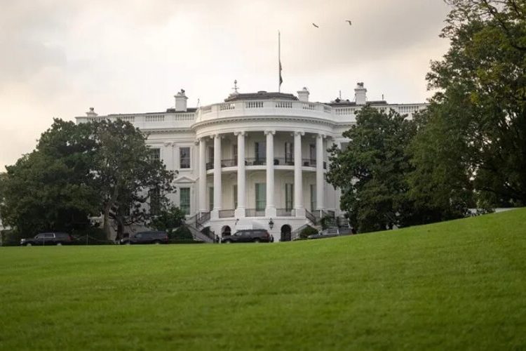 Corresponsales de la Casa Blanca ven como un ataque a la «prensa libre» el veto de Trump