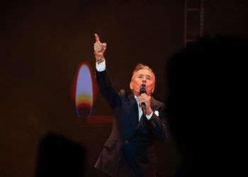Ricardo Montaner convierte Altos de Chavón en un coro de nostalgia y amor