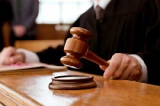 Dictan tres meses de prisión preventiva contra raso acusado de matar a adolescente