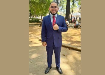 Arnaldo Guillén presenta formalmente su renuncia al FESD-16
