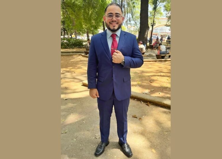 Arnaldo Guillén presenta formalmente su renuncia al FESD-16