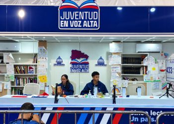 “Juventud en Voz Alta” supera a Nigeria al alcanzar 430 horas de lectura continua