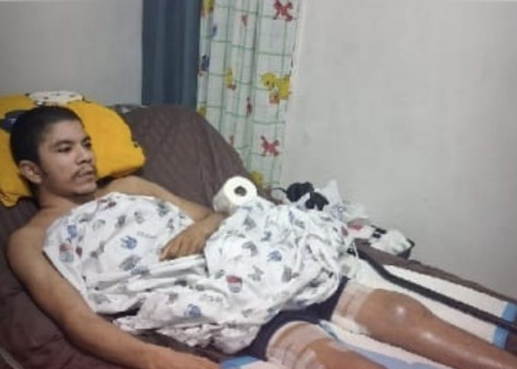 Familiares solicitan ayuda para joven de 30 años con enfermedad poco frecuente
