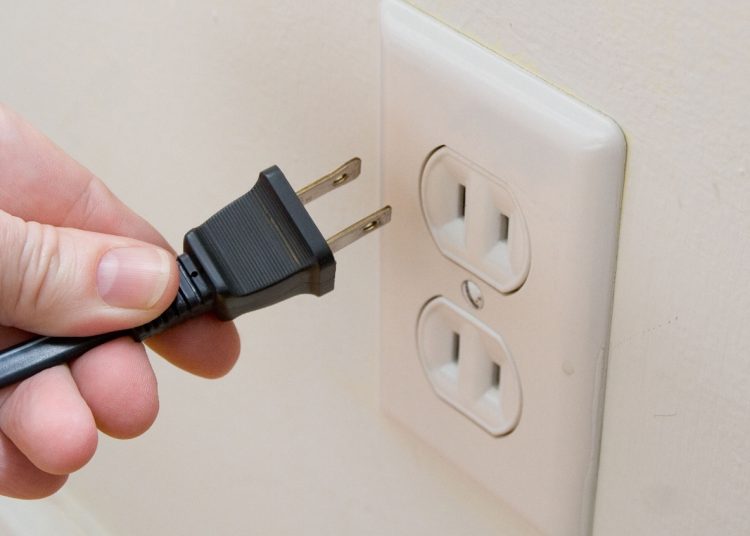 Mantener un consumo por debajo de 300 KWh; la recomendación para pagar poca luz