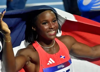 Liranyi Alonso vuelve a subir al podio con oro en los 100 metros y plata en los 200