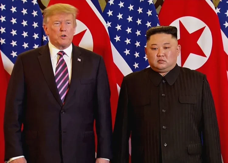 Trump dice que es casi la única persona del mundo que le cae bien a Kim Jong-un