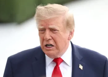 Trump urge a Zelenski y a Putin a poner fin a la guerra de Ucrania antes de fin de año