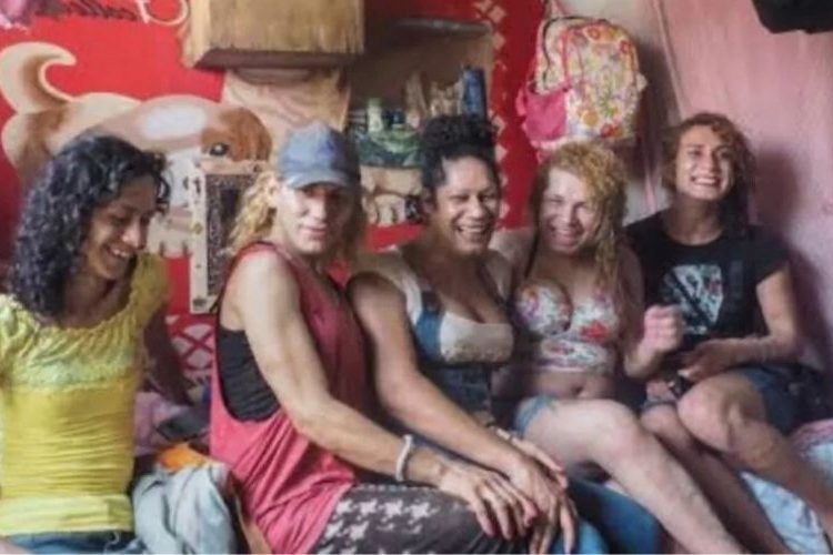 Personas trans en cárceles paraguayas denuncian violencia y atención de salud insuficiente