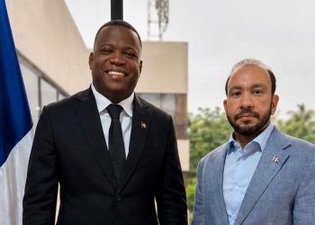 Robert Martínez asume como vicecónsul y encargado de Captura de Visas en Panamá