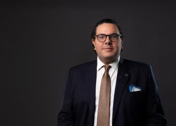 Experto en delitos financieros asume la SB con el reto de mantener bajos los riesgos