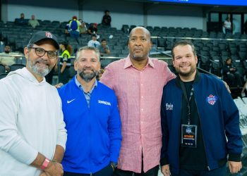 Vicepresidente ejecutivo de los Knicks de Nueva York visita República Dominicana