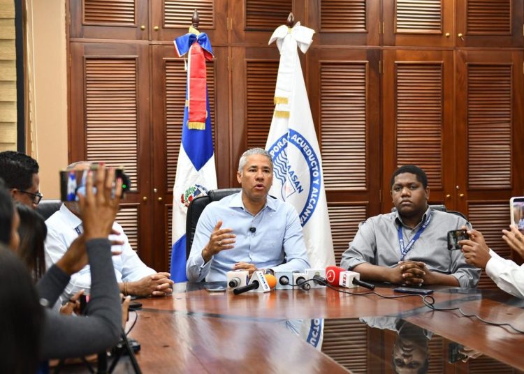 Andrés Cueto pondera ampliación del Acueducto del Cibao Central como un paso histórico para garantizar agua a Santiago y Moca