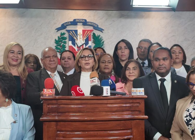 Diputados exigen investigar fallas tras rescate de menores en fundación de Haina