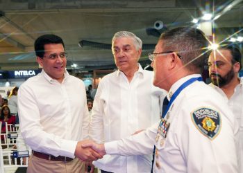 David Collado descarta salida inmediata de Turismo y destaca legado de obras públicas