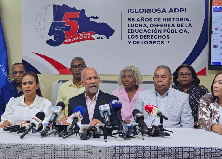 ADP afirma que 237 centros educativos no iniciaron clases por problemas de infraestructura