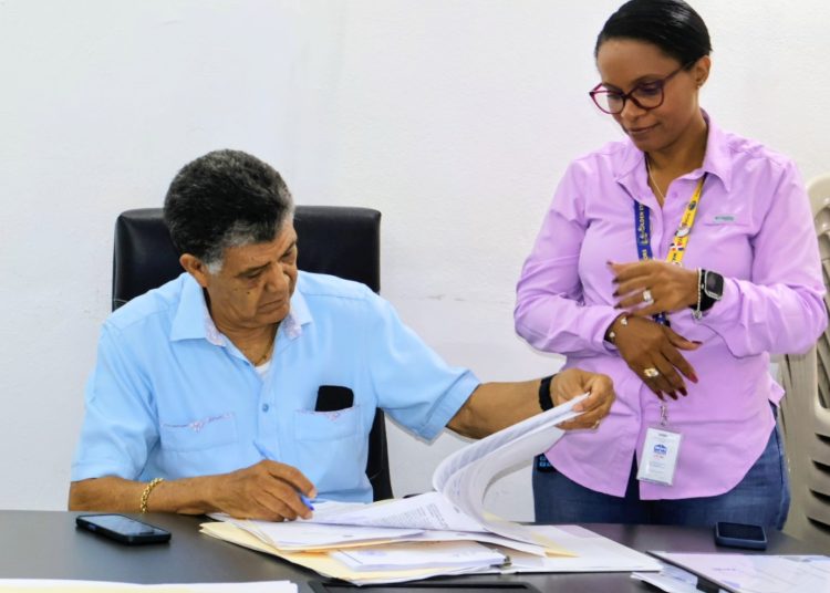 Alcaldía de Santo Domingo Oeste firma contratos por más de RD$182 millones para ejecutar obras