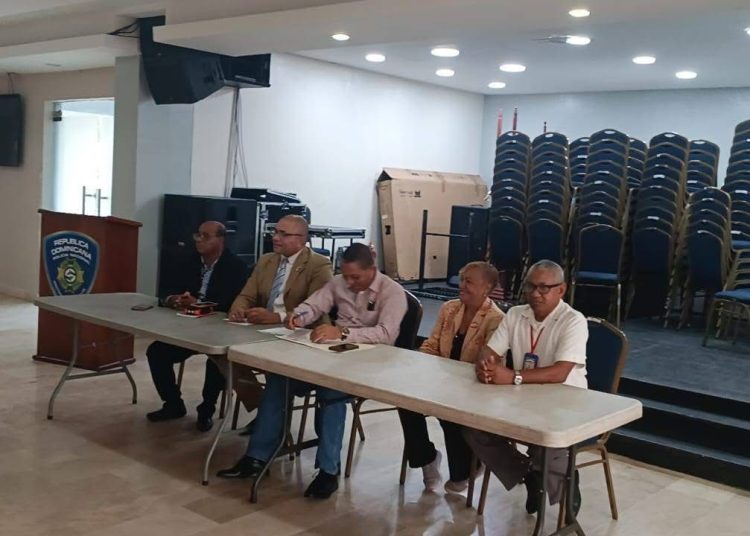 Dugueslin Santana es designado presidente de ACROPOL en RD