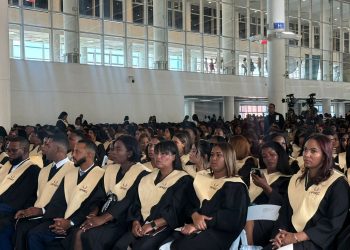 UFHEC gradúa 1,747 nuevos profesionales y los exhorta a ejercer con ética y compromiso social