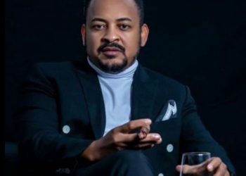 Wason Brazobán: «La mujer siempre perderá más que el hombre socialmente, cuando se trata de infieles»