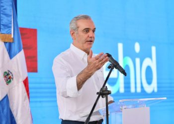 Abinader entrega carretera El Rubio–Los Corocitos para impulsar producción agrícola