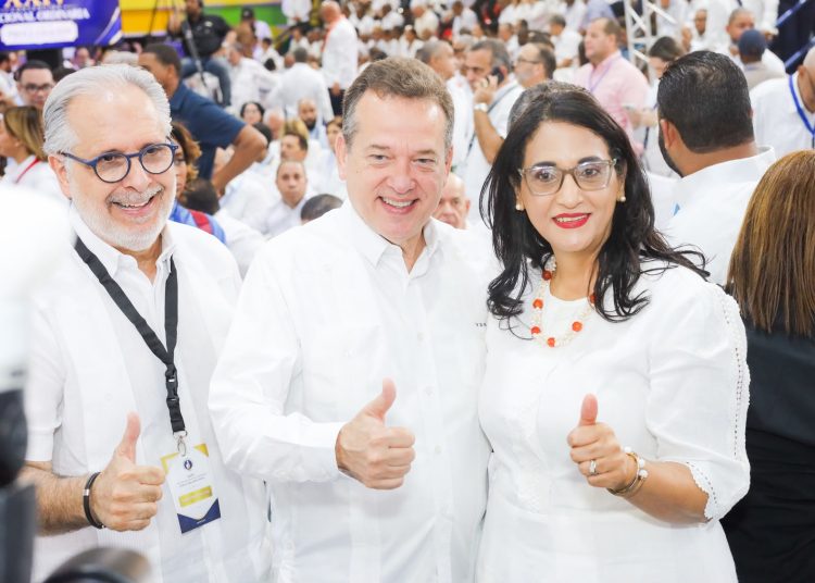 Senadora destaca unidad y crecimiento del PRM durante XXIV Convención Nacional Ordinaria