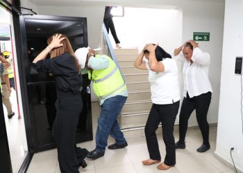 Intrant evacúa sus instalaciones en 1 minuto y 35 segundos durante simulacro nacional contra terremotos