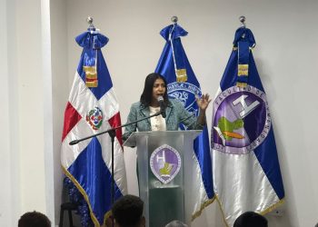 UASD aborda la conducta suicida en adolescentes y llama a comprender sus factores biológicos, psicológicos y sociales