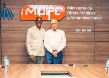 Alcaldía de Villa Hermosa gestiona nuevas obras viales y asfaltado en encuentro con el ministro de Obras Públicas