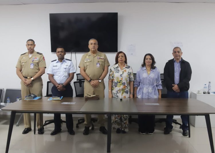 DGM y CONANI dan seguimiento a derechos de niños y adolescentes en movilidad