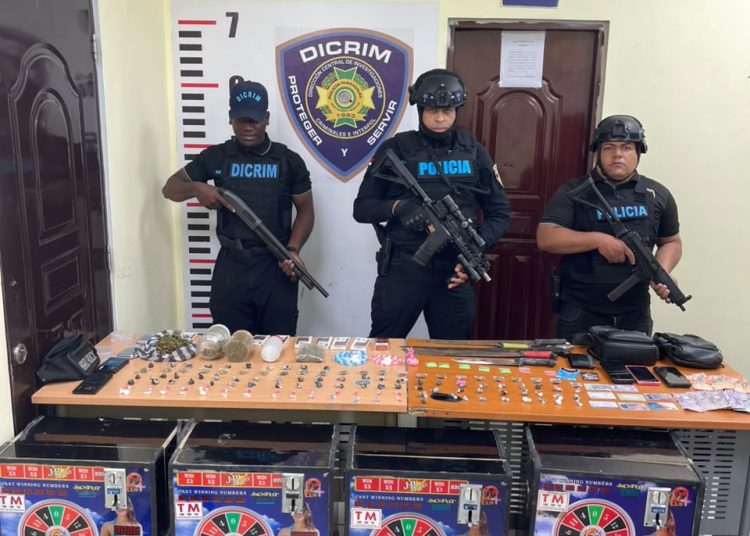 Operativo en Verón-Punta Cana deja 20 detenidos y 21 motocicletas retenidas