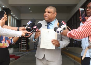 Diputado somete proyecto para crear aulas inclusivas en todas las escuelas públicas