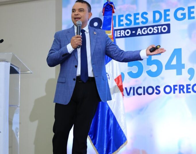 SNS amplía servicios y fortalece Red Pública en ocho meses de gestión