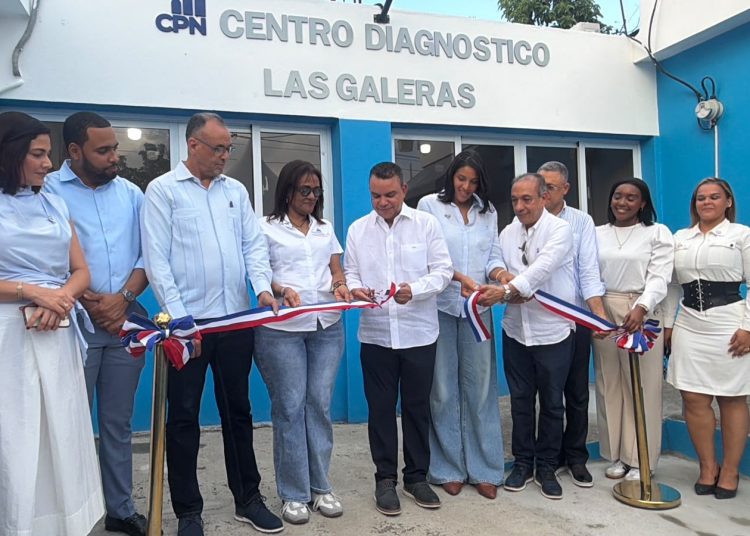 Julio Landrón inaugura centro de diagnóstico en Las Galeras