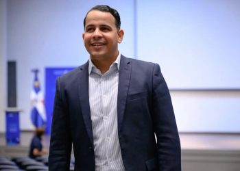 José Luis Ledesma exhorta a jóvenes dominicanos y empresarios a involucrarse en política