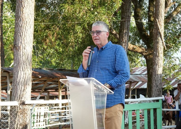 Productores de leche proponen hoteles sean suplidos por productores locales