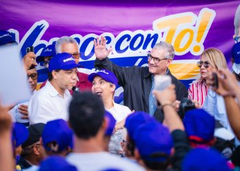 Gonzalo Castillo recorre Puerto Plata y plantea dos presas para la provincia