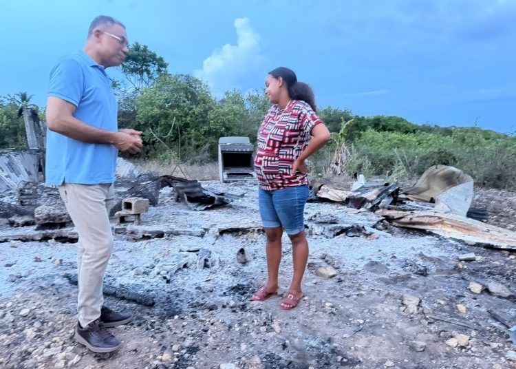 Embarazada de ocho meses pierde su vivienda tras incendio en Las Galeras